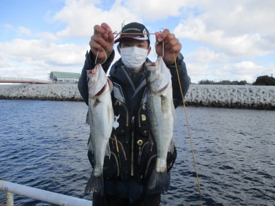 尼崎市立魚つり公園の2023年11月25日(土)2枚目の写真