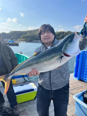 海上釣堀 辨屋の2023年11月28日(火)2枚目の写真