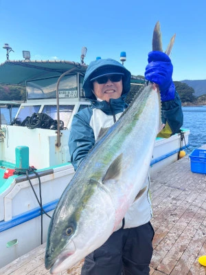 海上釣堀 辨屋の2023年11月28日(火)3枚目の写真