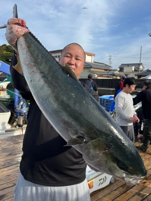 海上釣堀 辨屋の2023年12月9日(土)1枚目の写真