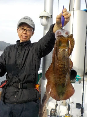 釣り船 久勝丸の2023年12月9日(土)1枚目の写真