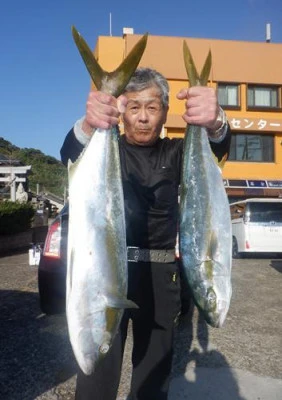 丸銀釣りセンターの2023年11月1日(水)1枚目の写真