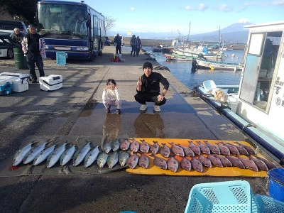 海上つり堀まるやの2023年12月24日(日)1枚目の写真