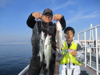 尼崎市立魚つり公園の2023年12月30日(土)1枚目の写真