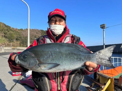 瀬渡し 磯の2024年1月4日(木)1枚目の写真