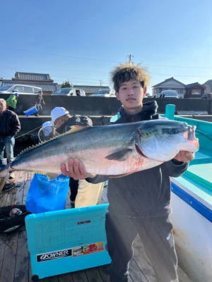 海上釣堀 辨屋の2023年12月29日(金)4枚目の写真