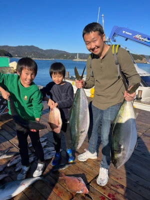 海上釣堀 辨屋の2024年1月5日(金)1枚目の写真