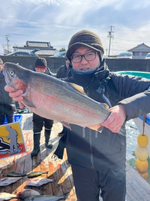 海上釣堀 辨屋の2024年2月2日(金)5枚目の写真