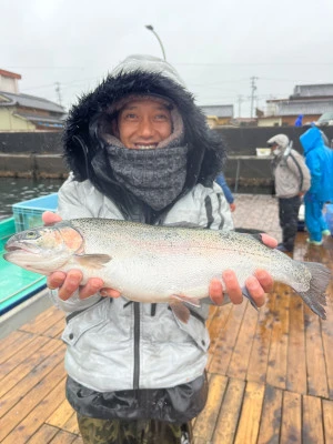 海上釣堀 辨屋の2024年2月5日(月)2枚目の写真