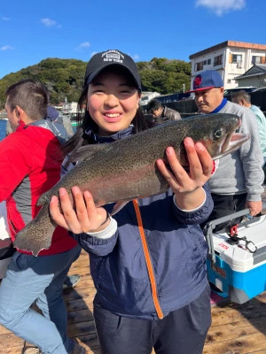 海上釣堀 辨屋の2024年2月12日(月)1枚目の写真