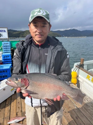 海上釣堀 辨屋の2024年3月9日(土)3枚目の写真