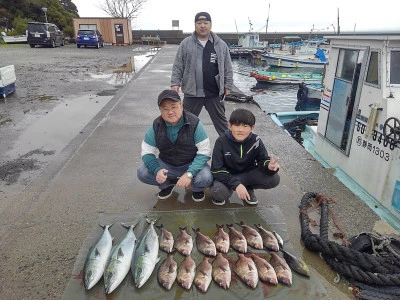 海上つり堀まるやの2024年3月26日(火)1枚目の写真