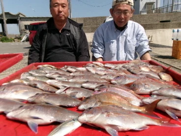 奥村釣船の2024年4月1日(月)2枚目の写真