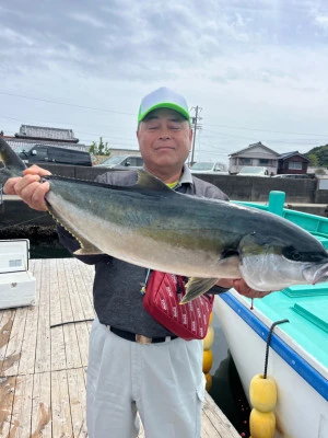 海上釣堀 辨屋の2024年5月2日(木)3枚目の写真