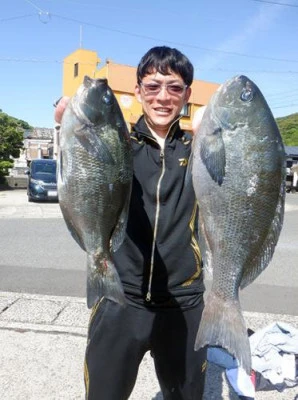 丸銀釣りセンターの2024年5月17日(金)1枚目の写真