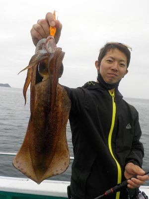 釣り船 久勝丸の2024年5月19日(日)5枚目の写真