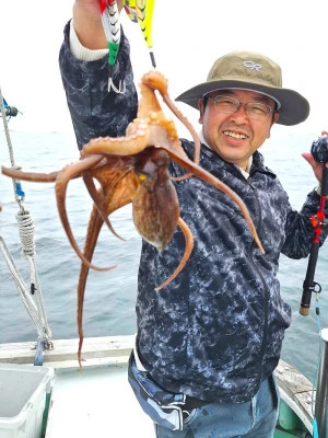 泉佐野マリンライフ（仁王丸・宝来丸・黒潮丸）の2024年5月15日(水)4枚目の写真