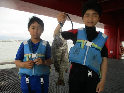 尼崎市立魚つり公園の2024年6月24日(月)1枚目の写真