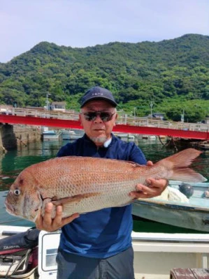 瀬渡し 浜栄丸の2024年8月9日(金)1枚目の写真