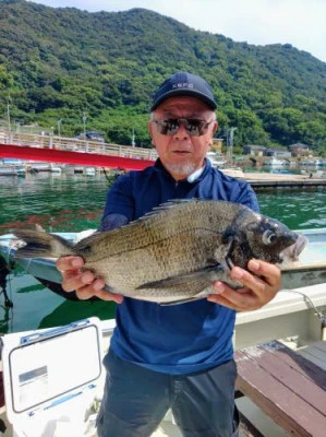 瀬渡し 浜栄丸の2024年8月9日(金)3枚目の写真