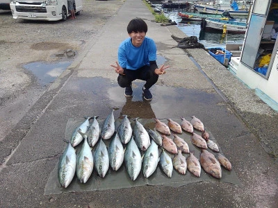 海上つり堀まるやの2024年8月25日(日)1枚目の写真