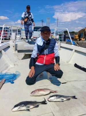 瀬渡し 浜栄丸の2024年8月26日(月)2枚目の写真