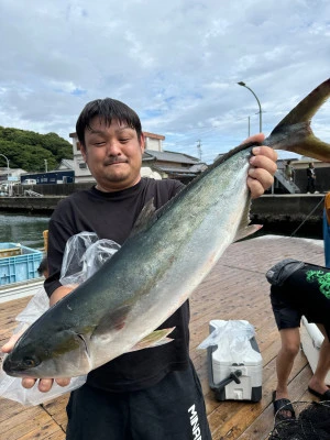 海上釣堀 辨屋の2024年9月22日(日)3枚目の写真