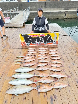 海上釣堀 辨屋の2024年9月25日(水)5枚目の写真