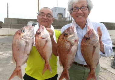 奥村釣船の2024年10月8日(火)1枚目の写真