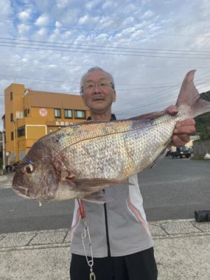 丸銀釣りセンターの2024年10月14日(月)1枚目の写真