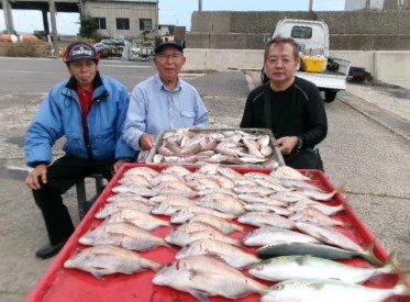 奥村釣船の2024年10月15日(火)2枚目の写真