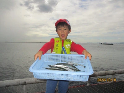 尼崎市立魚つり公園の2024年10月18日(金)1枚目の写真