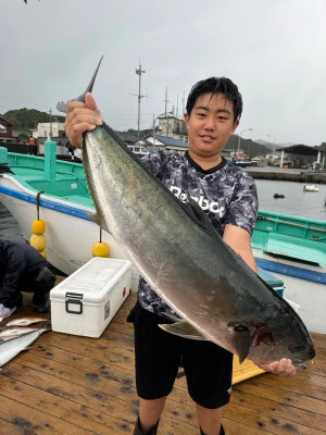 海上釣堀 辨屋の2024年10月23日(水)4枚目の写真