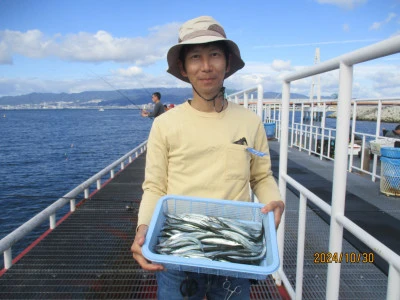 尼崎市立魚つり公園の2024年10月30日(水)1枚目の写真