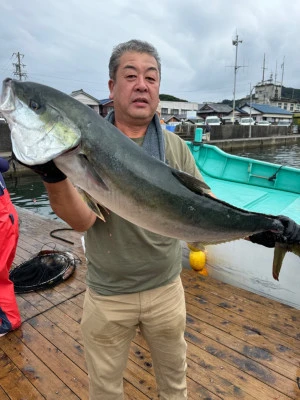 海上釣堀 辨屋の2024年10月27日(日)3枚目の写真