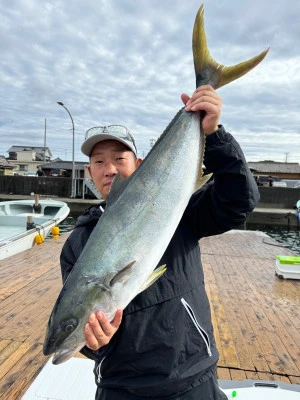 海上釣堀 辨屋の2024年10月28日(月)3枚目の写真