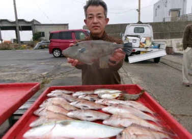 奥村釣船の2024年11月16日(土)4枚目の写真