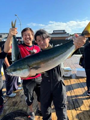 海上釣堀 辨屋の2024年11月17日(日)3枚目の写真