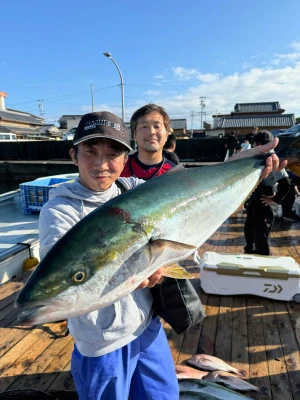 海上釣堀 辨屋の2024年11月17日(日)5枚目の写真