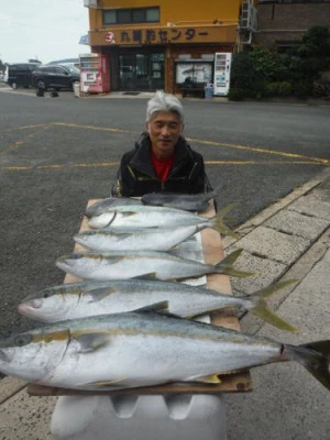 丸銀釣りセンターの2024年11月16日(土)5枚目の写真