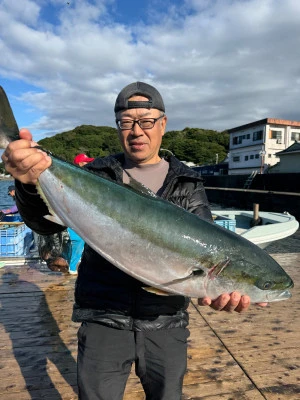 海上釣堀 辨屋の2024年11月19日(火)1枚目の写真