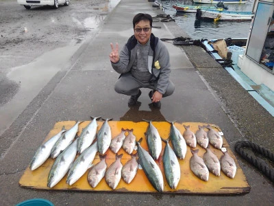 海上つり堀まるやの2024年11月20日(水)1枚目の写真