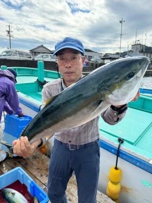 海上釣堀 辨屋の2024年11月20日(水)4枚目の写真