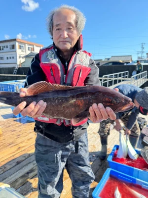 海上釣堀 辨屋の2024年11月21日(木)2枚目の写真