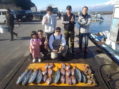 海上つり堀まるやの2024年11月22日(金)1枚目の写真