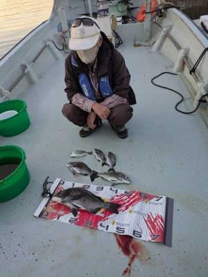 安乗釣センターの2024年12月2日(月)2枚目の写真